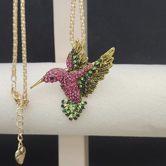 Betsey Johnson Hummingbird Pendant Brooch Combo 28" Chain Pink Green Rhinestones - Picture 2 of 4